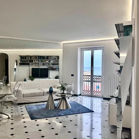 Ad Mare - Frontemare, 1 Minuto Dalla Genoa