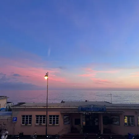 Ad Mare - Frontemare, 1 Minuto Dalla *